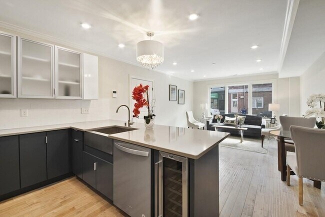 Foto del edificio - 312 Sumner St