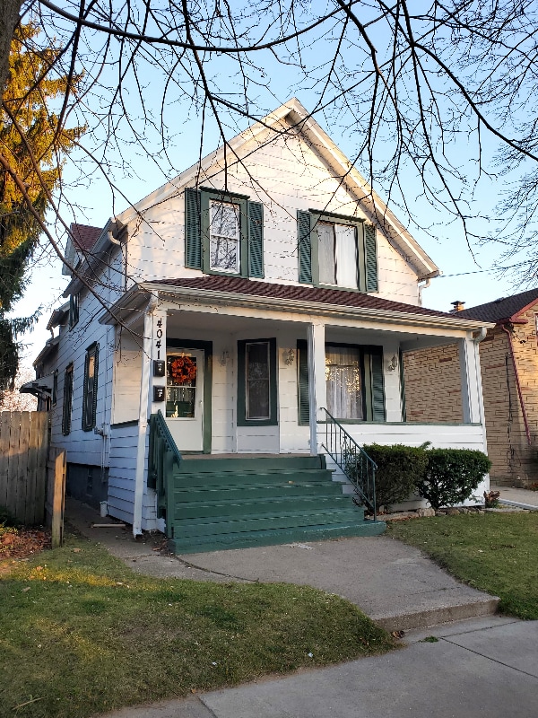 4041 6th Ave, Kenosha, WI 53140 House Rental in Kenosha, WI