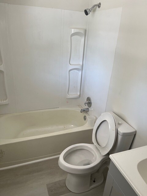Master Bathroom - 5918 Woodside Ave