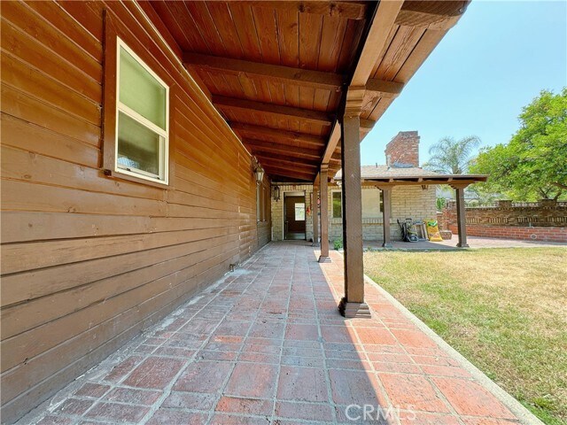 Building Photo - 418 E Duarte Rd