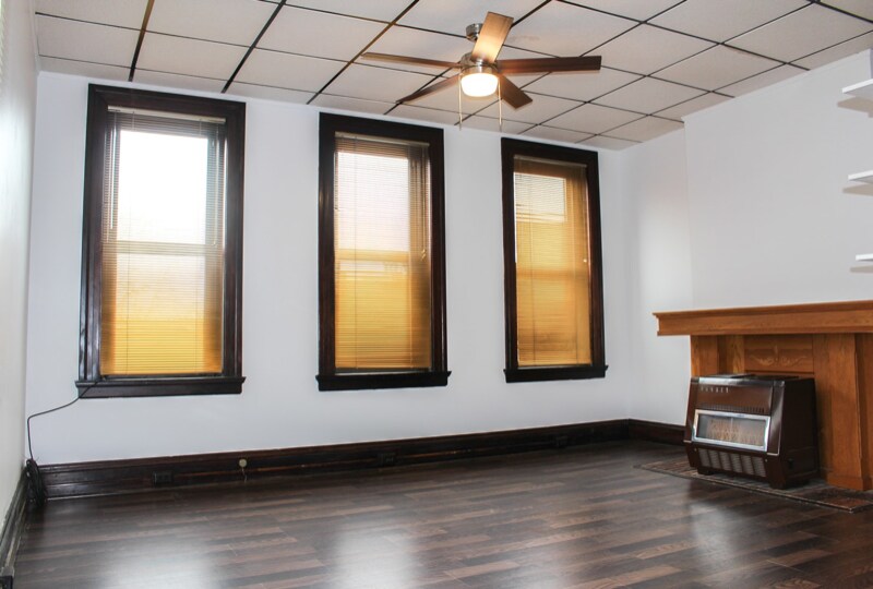 Foto principal - 838 Main St