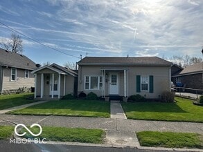 Building Photo - 3734 Forest Terrace