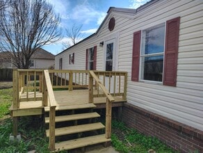 Building Photo - 507 Ridgecrest Dr