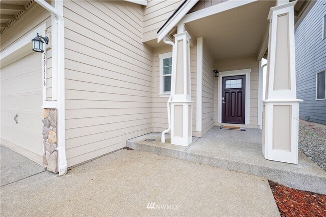 Building Photo - Stunning Home in Beautiful Neighborhood!