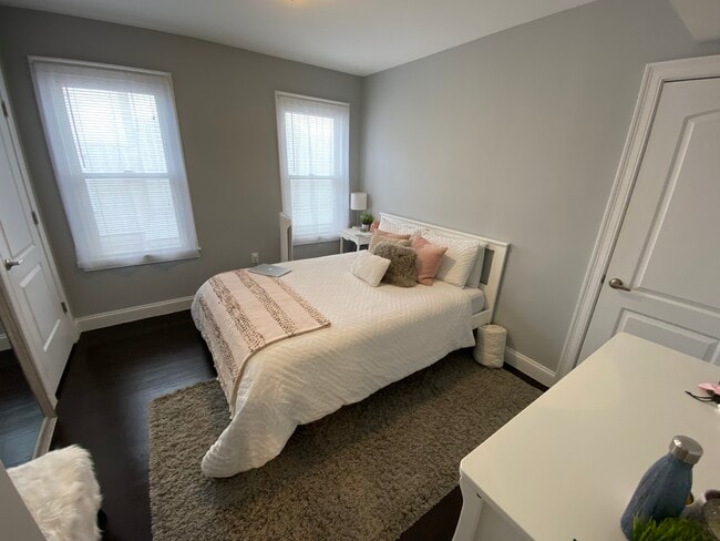 Building Photo - 43 Saint Paul St