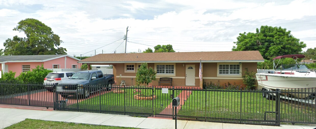3801 NW 177th St, Miami Gardens, FL 33055 House Rental in Miami