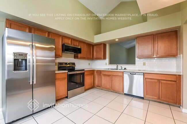 Foto del edificio - 156 Honeywood Dr