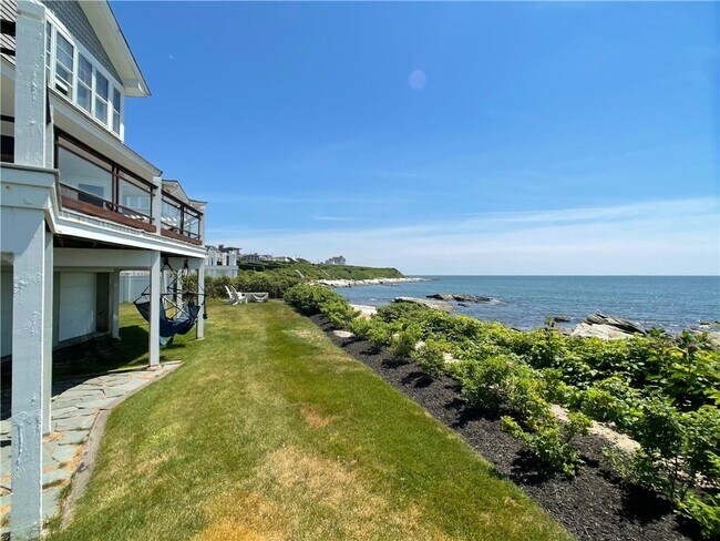 Foto del edificio - 83 Shore Dr