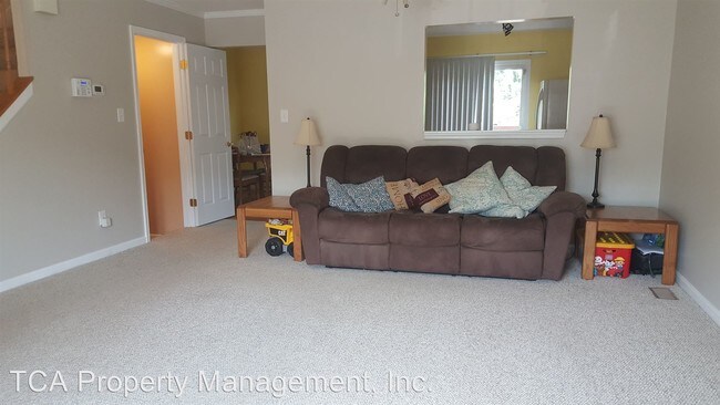 Building Photo - 3 br, 2.5 bath House - 1430 Primrose Place