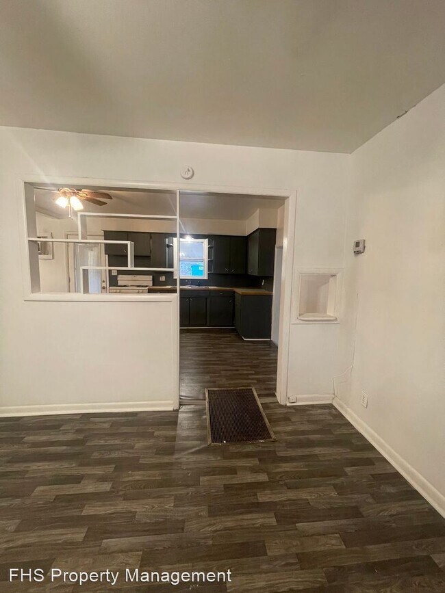 Foto del edificio - 3 br, 1 bath House - 806 N Warren Avenue