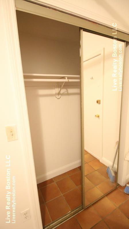 Building Photo - 27 Egremont Rd