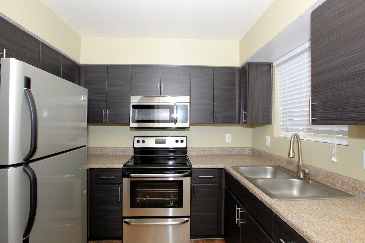 Primary Photo - 715 E Brown Rd