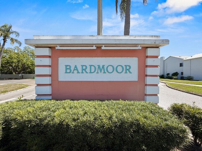 Foto del edificio - 8302 Bardmoor Blvd