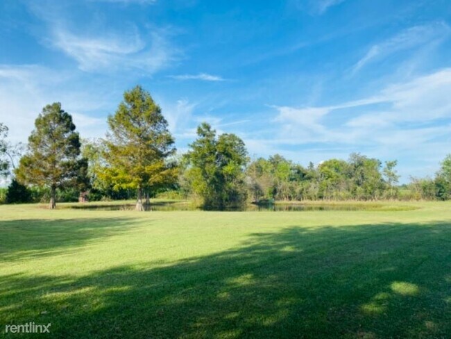 Building Photo - 3 br, 2 bath House - 1080 Wyatt Rd