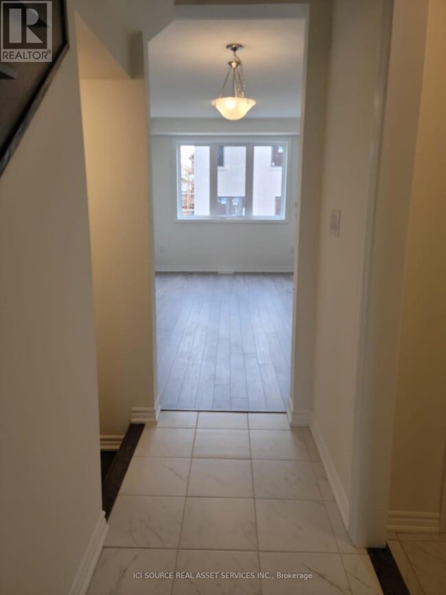 Building Photo - 10 Limoges St