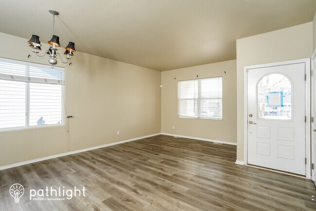 Foto del edificio - 6888 Conifer Ridge Drive, Colorado Springs...