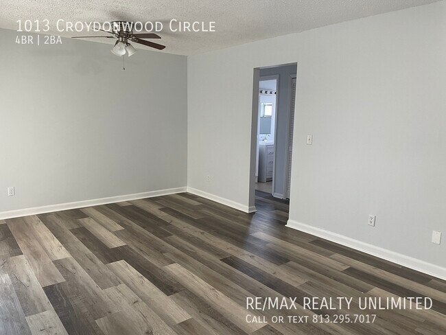 Foto del edificio - 1013 Croydonwood Cir
