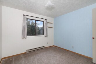 Building Photo - 850 Shenandoah Dr