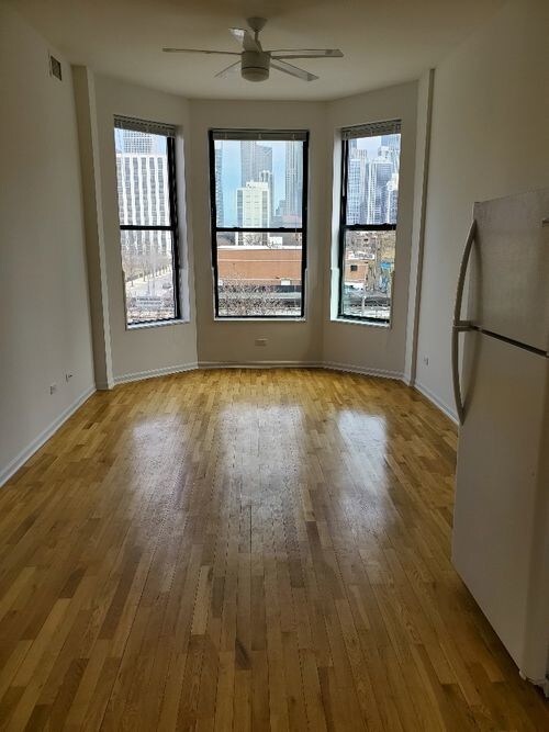 Building Photo - 944 N Orleans St