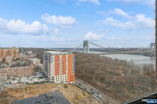 Foto del edificio - 100 Old Palisade Rd