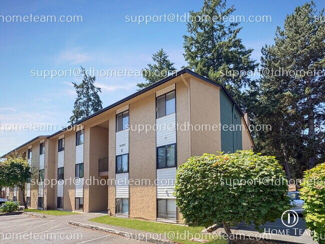 Foto del edificio - 16205 NE 12th Ct