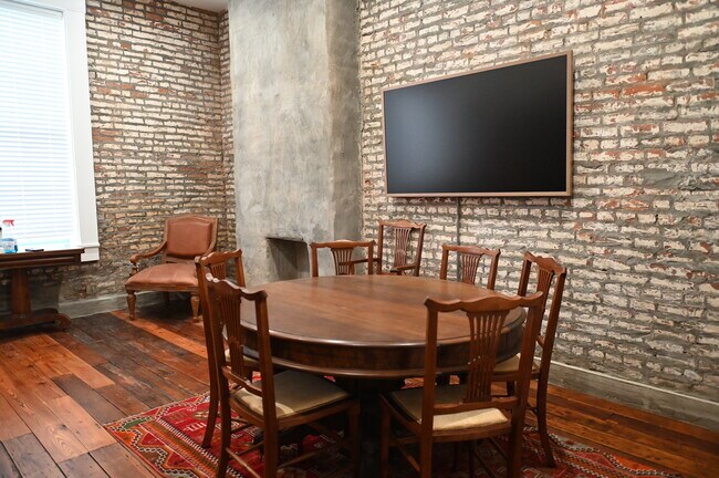 Foto del edificio - 1207 Washington St