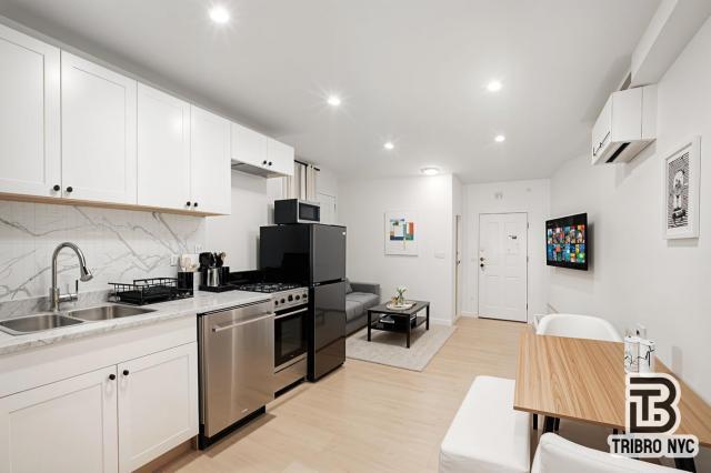 Foto principal - 1 bedroom in NEW YORK NY 10009