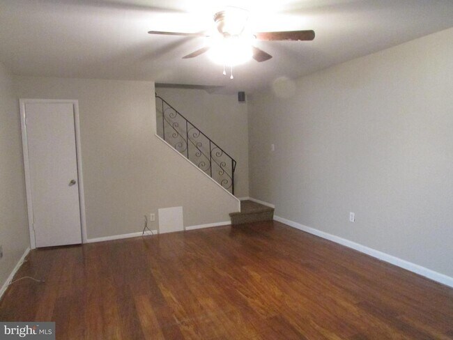 Foto del edificio - 1027 Harbour Dr