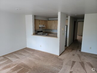 Building Photo - 10545 Greenwood Ave N