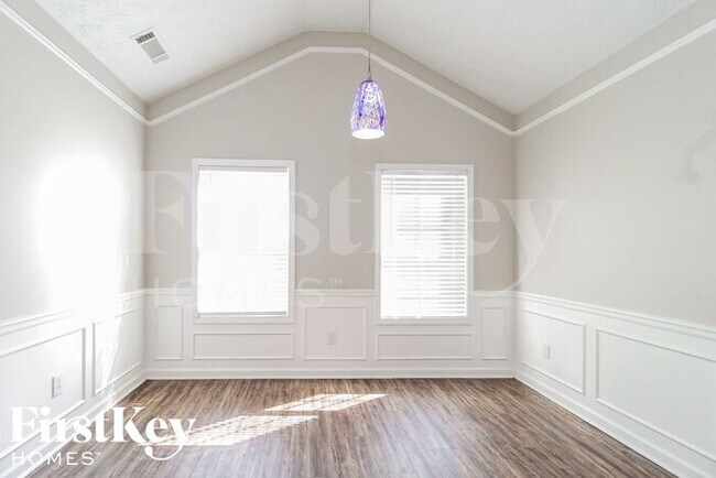 Foto del edificio - 36 Madison Ct