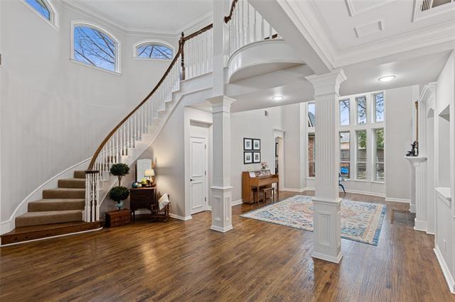 Foto del edificio - 220 Highland Oaks Cir