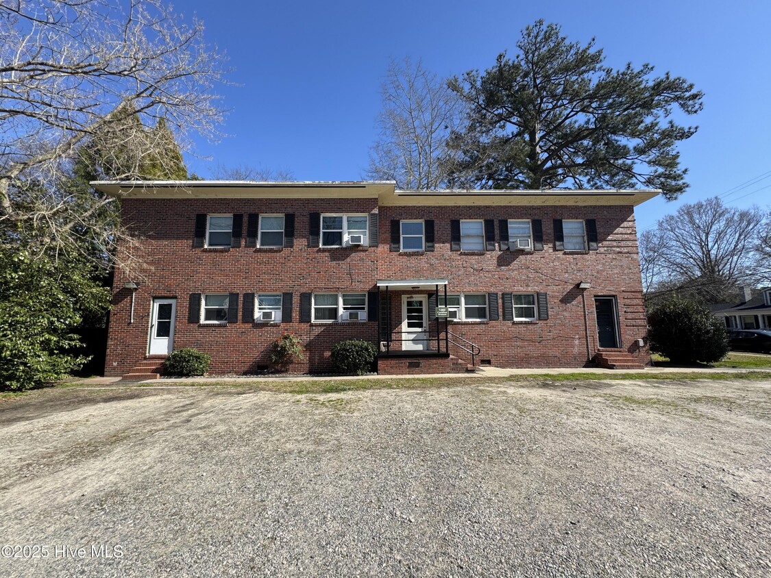 Foto principal - 1202 Carolina Ave