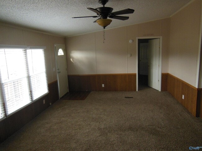 Building Photo - 411 Paint Rock Rd