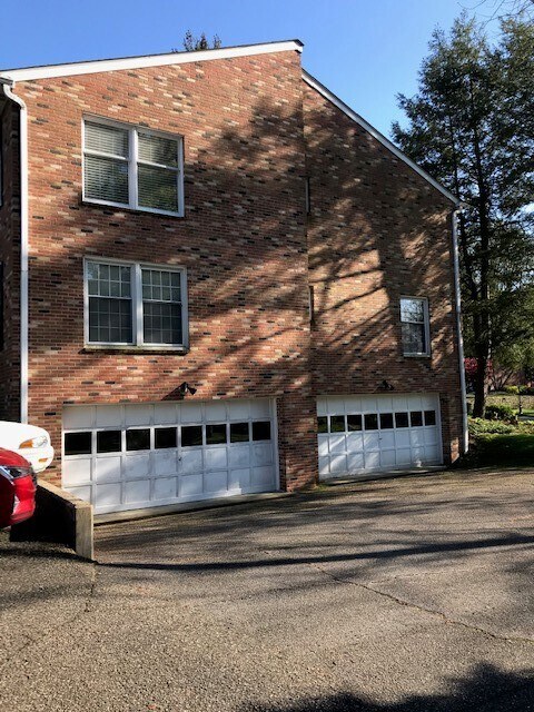 2 car garage on right - 22 Williamsburg Cir