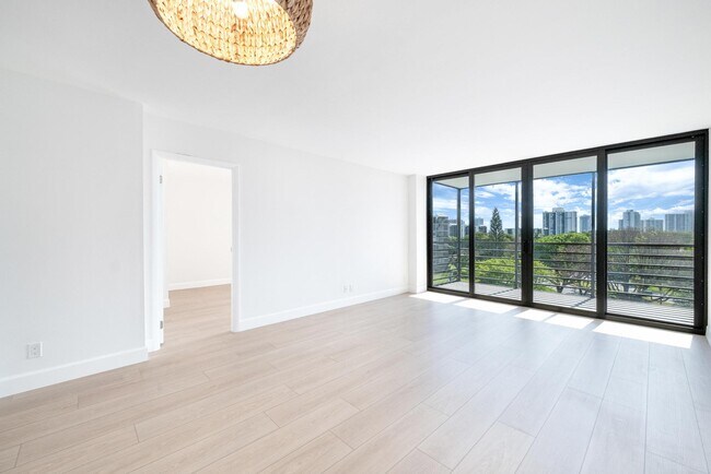 Foto del edificio - 20400 W Country Club Dr