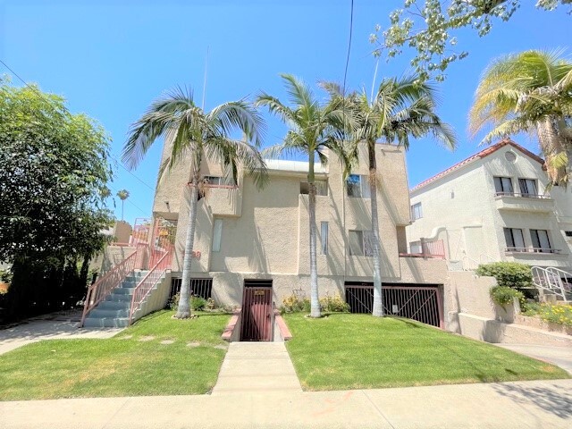 Building Photo - 1233 Stanley Ave