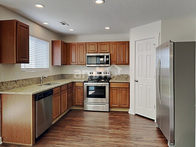 Foto del edificio - 16397 Jewel Way