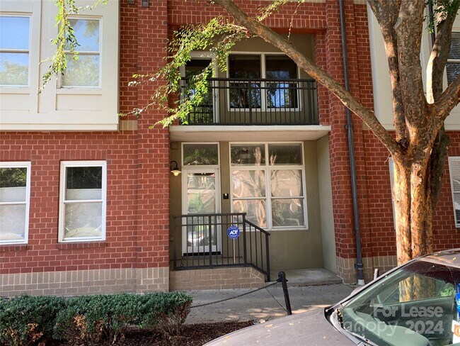 Foto del edificio - 1320 Fillmore Ave