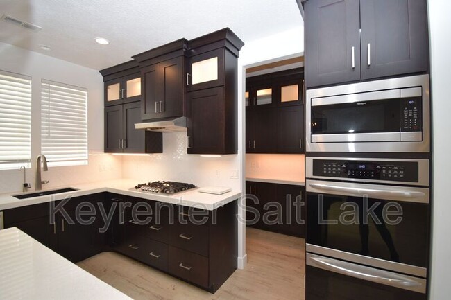 Foto del edificio - 4577 W Daybreak Pkwy