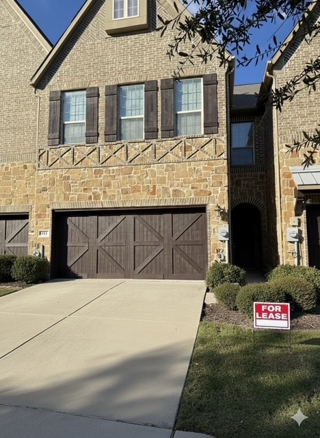 Primary Photo - 557 Reale Dr