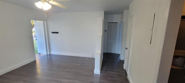 Foto del edificio - 1938 Fletcher St