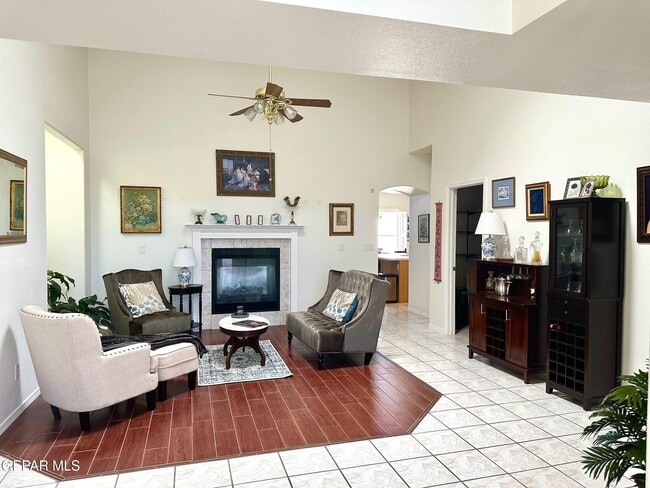 Building Photo - 4225 John B Oblinger Dr