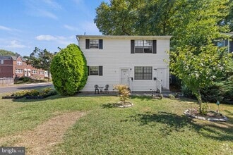 Building Photo - 348 Woodlawn Terrace