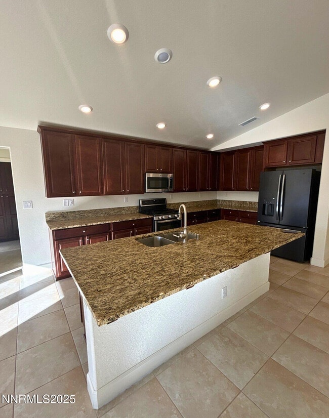 Building Photo - 7635 Souverain Ln