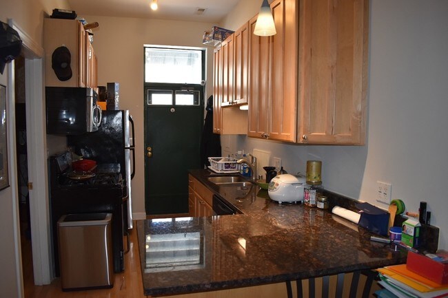 Foto del edificio - 1434 N Bosworth Ave