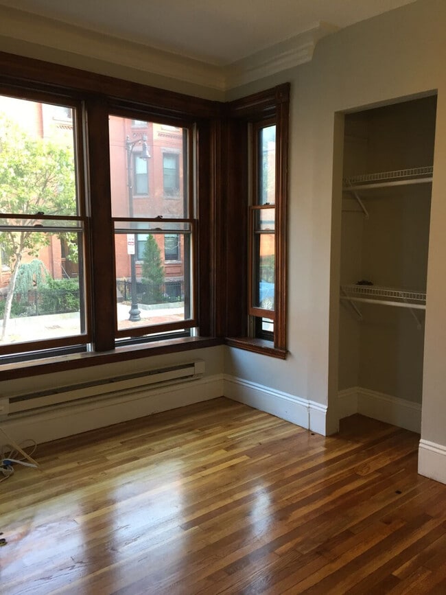 Foto del edificio - 14 Symphony Rd