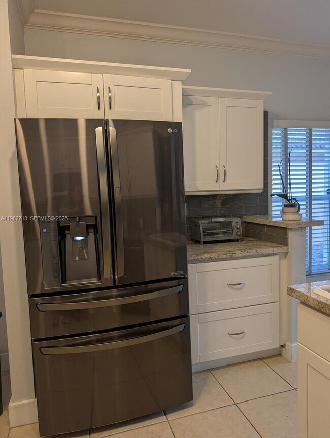 Foto del edificio - 4153 Sapphire Terrace