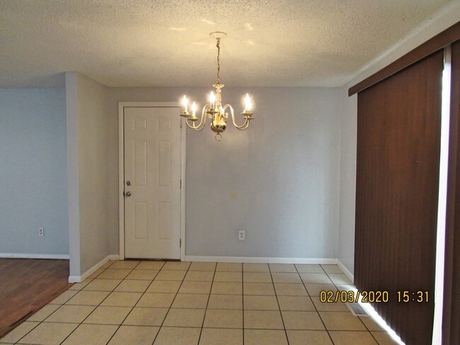 Building Photo - 2726 N Sheffield Dr, Indpls, IN 46229