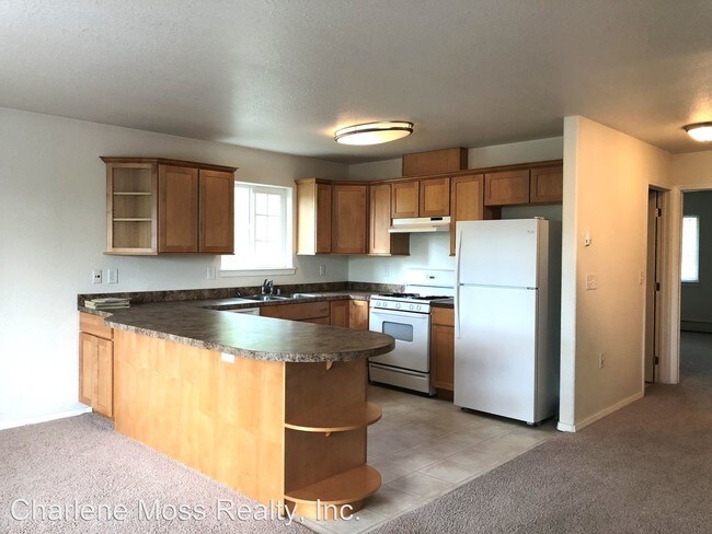Building Photo - 6301 W Commadore Ln