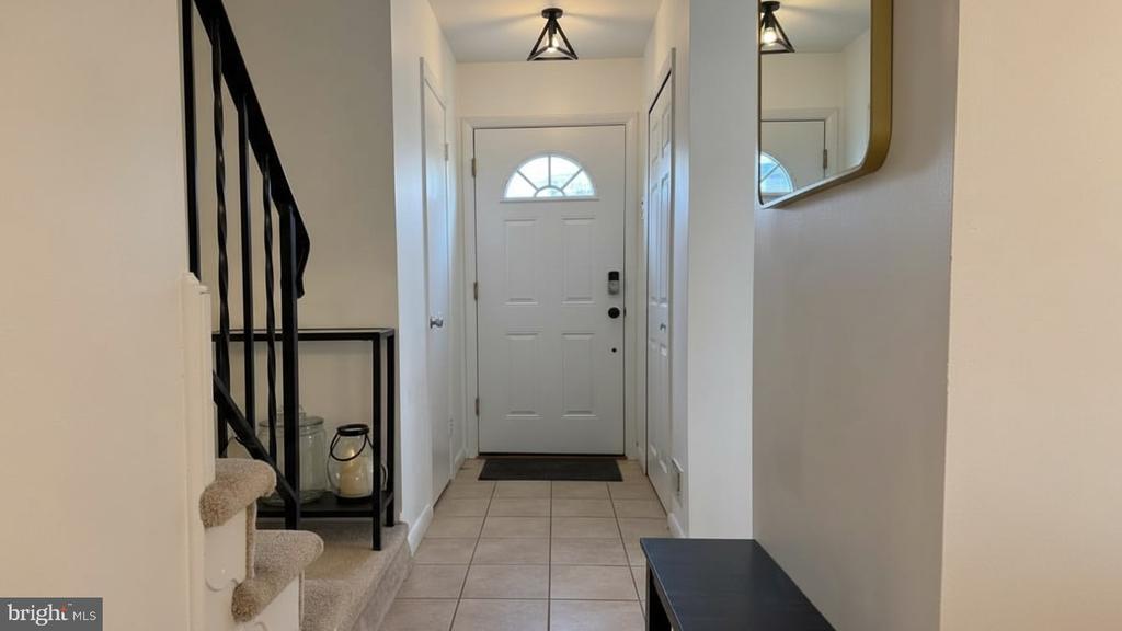 Foto principal - 16031 Dorset Rd